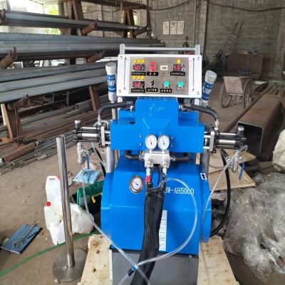 聚脲噴涂機(jī) 聚脲噴涂機(jī)